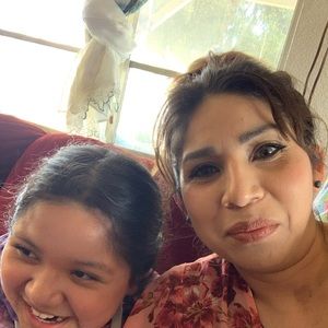 Meet your Posher, Leticia